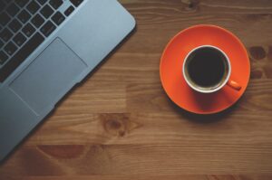 Read more about the article Programowanie – czy warto zdecydować się na kurs online Python.